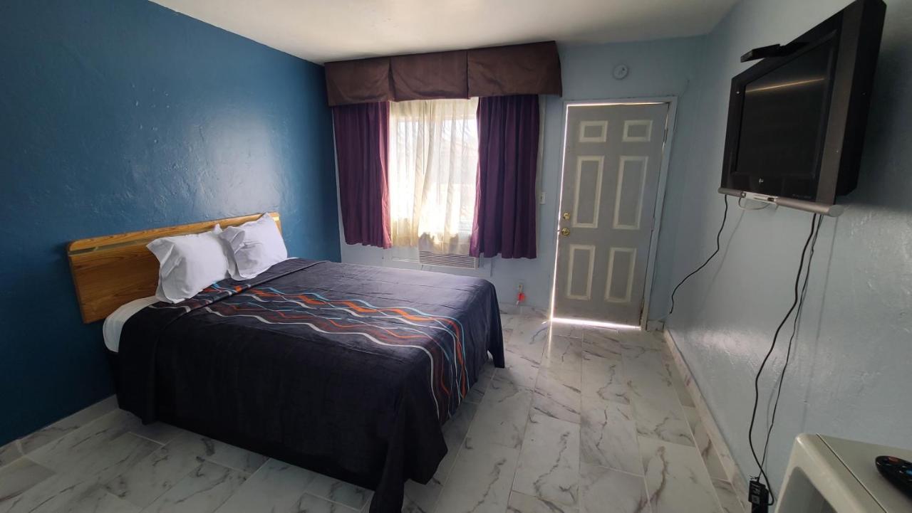 Green Spot Motel วิกเตอร์วิลล์ ภายนอก รูปภาพ